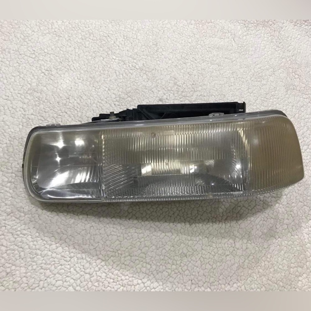 Chevrolet Silverado Tahoe GMC Sierra Headlight 16524535 Halogen Head Light Lamp